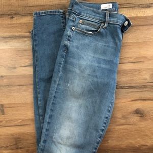 Gap Light Wash Skinny Jeans